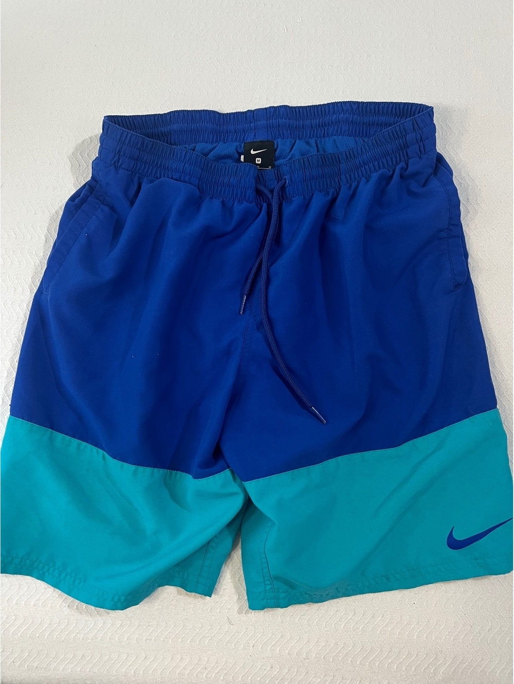 Nike Men's Blue and Teal Colorblock Athletic Shorts Size M